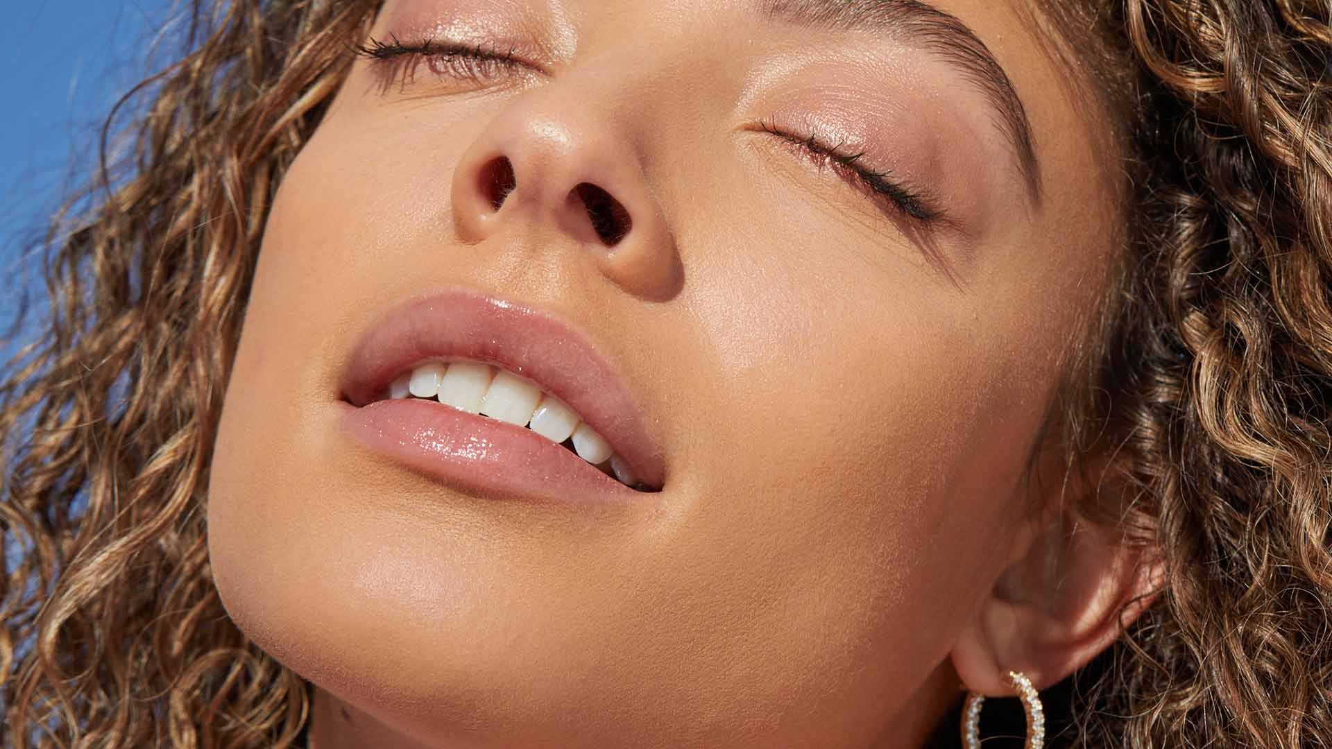 Expert Summer Lips Care Tips Hero Bmag