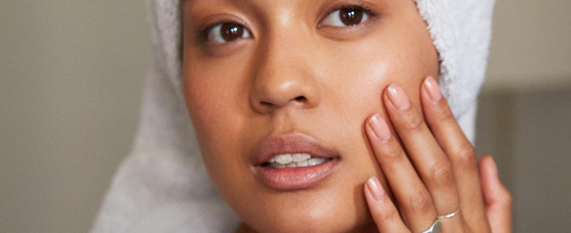 What Causes Clogged Pores Hero Bmag