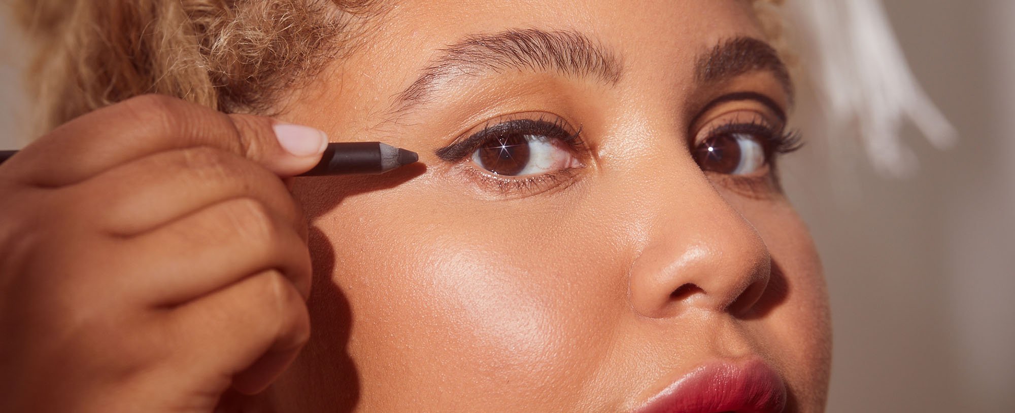 Last Minute Halloween Costumes Brought To Life With Eyeliner CMS Bmag