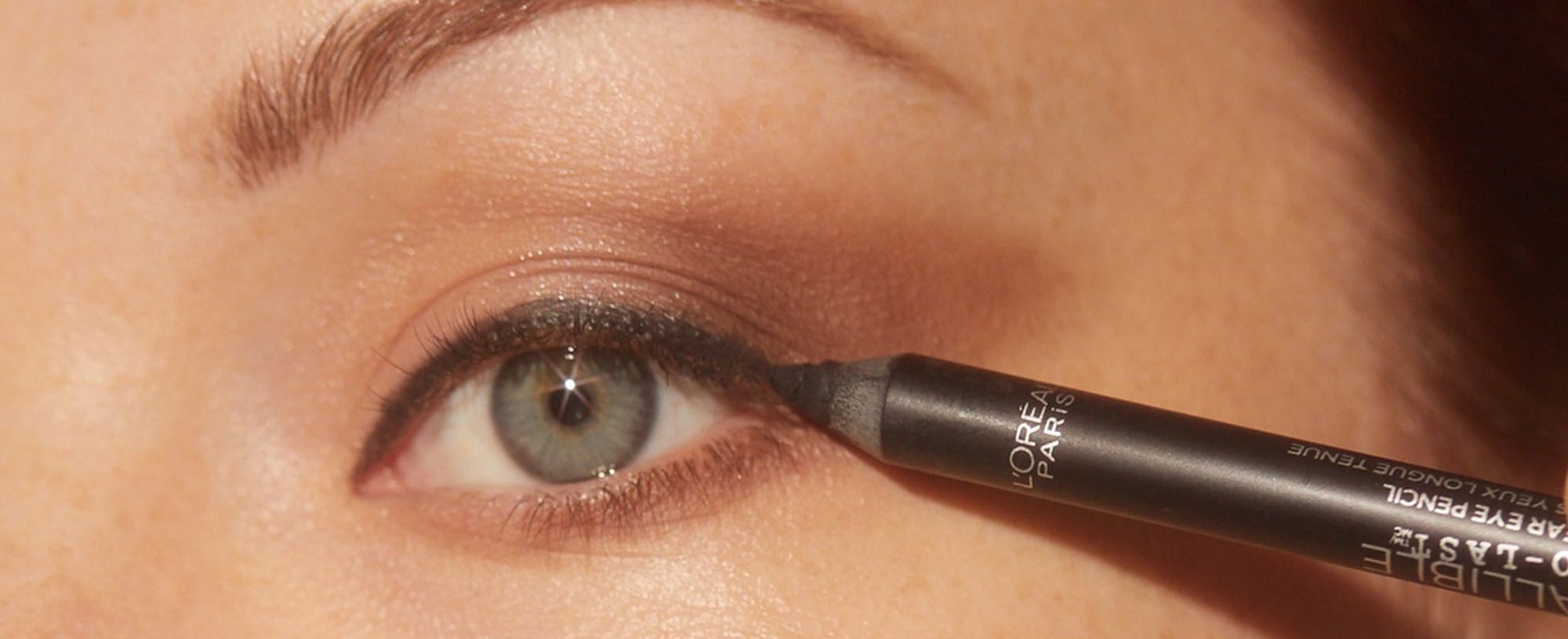 Why Eyeliner Always Smears