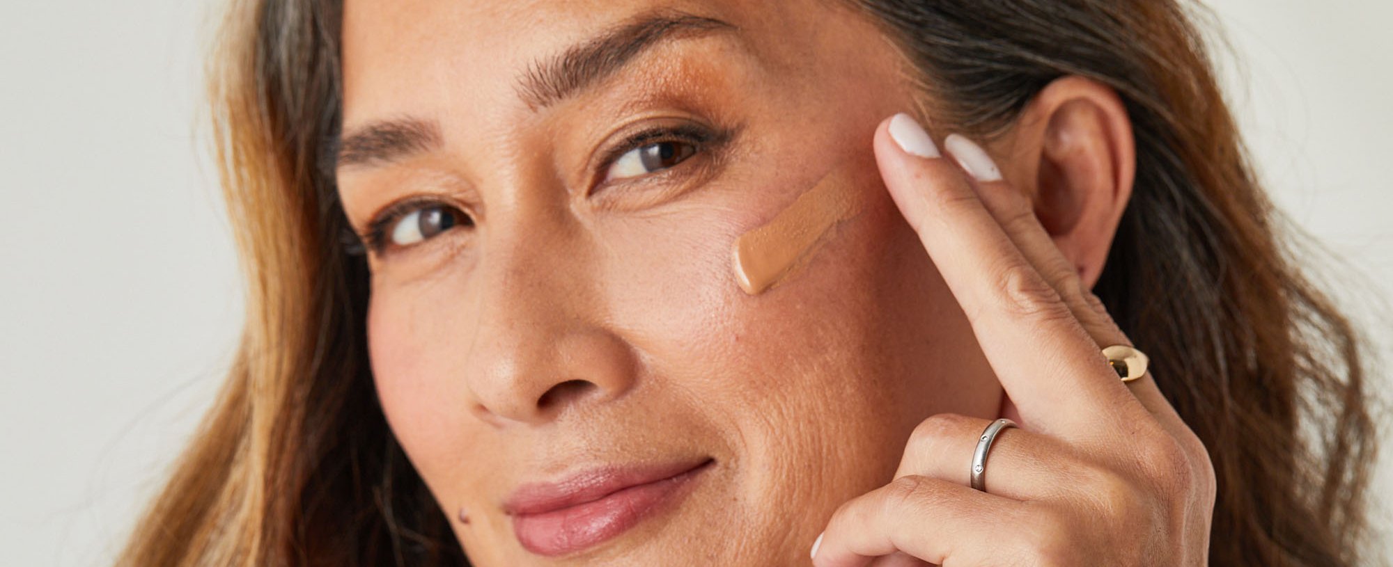 Difference Between Tinted Moisturizer BB Cream And Foundation