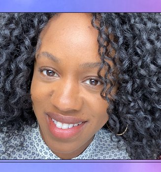 How To Tame Summer Frizz Curly Hair