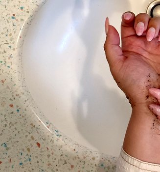 How To Remove Self Tanner From Hands