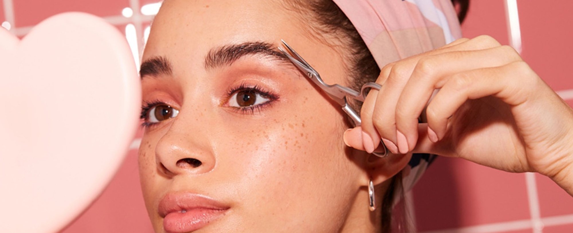 How To Trim Eyebrows