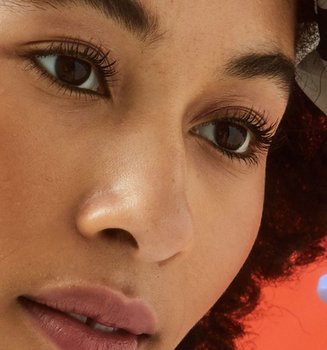Expert Makeup Tips For Oily Skin