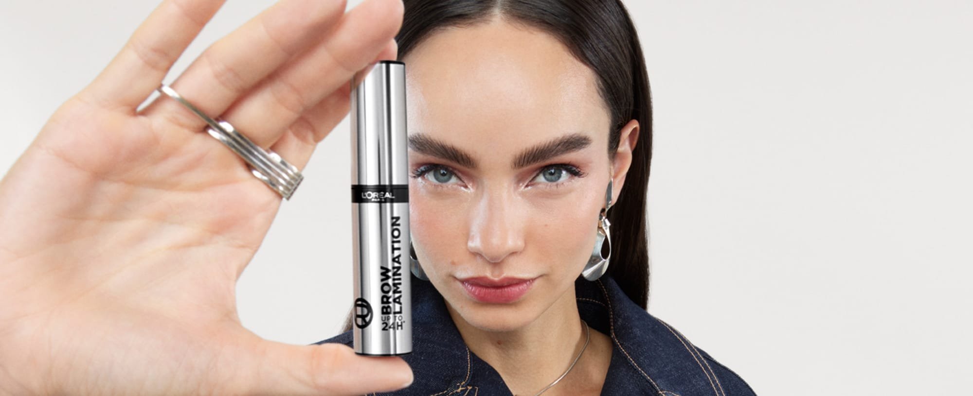 Banner para escritorio de Productos de cejas para unas cejas laminadas