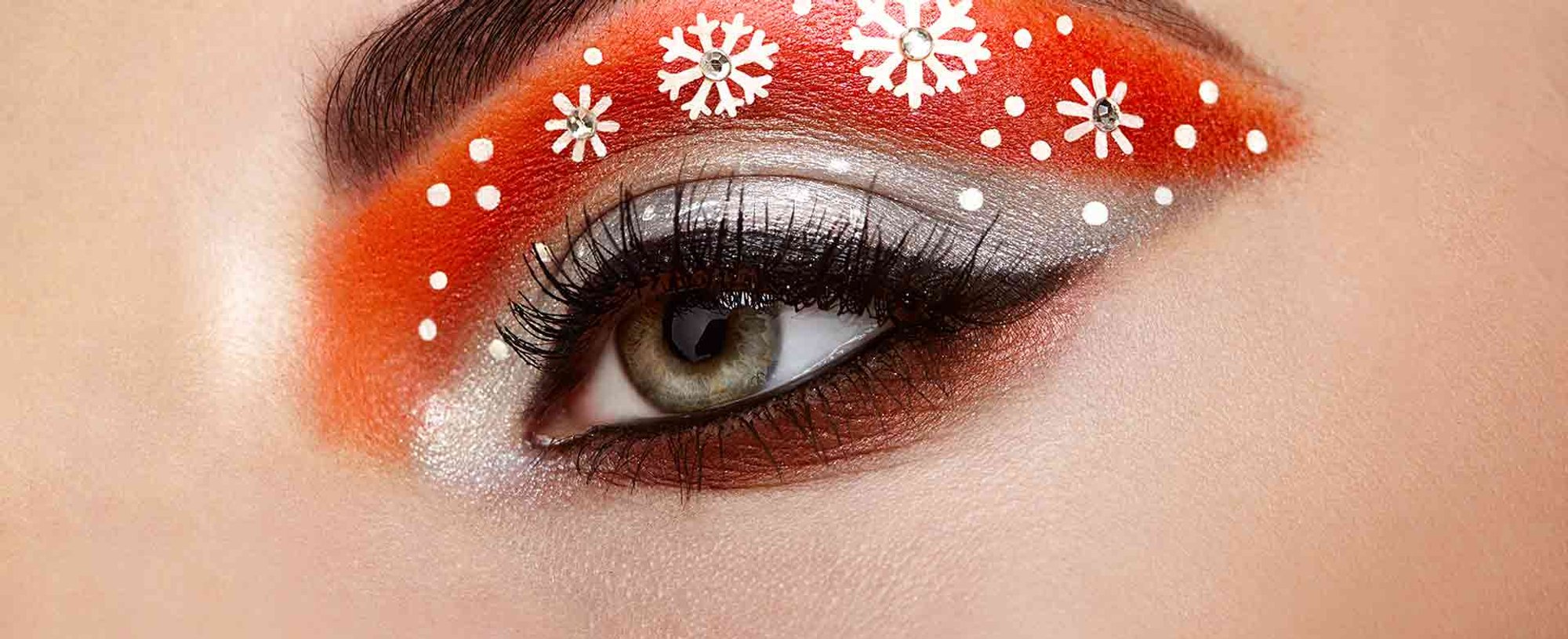 Loreal Paris Article 13 Christmas Makeup Looks And Eyeshadow Ideas To Try D