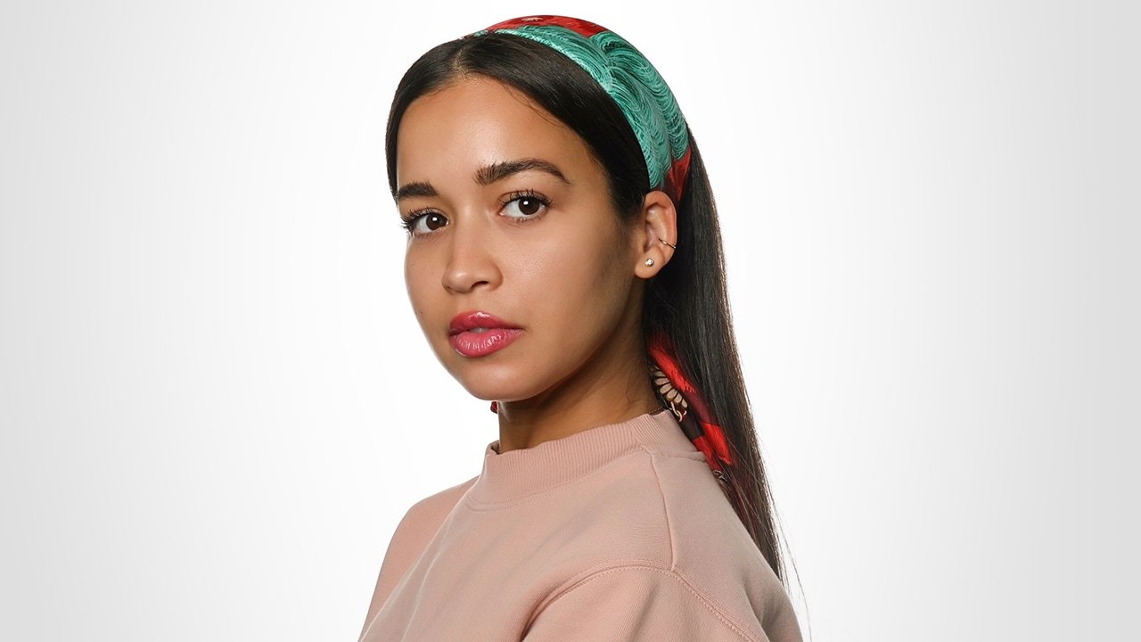 Loreal Paris BMAG Article How to Wear a Head Wrap or Hair Scarf D