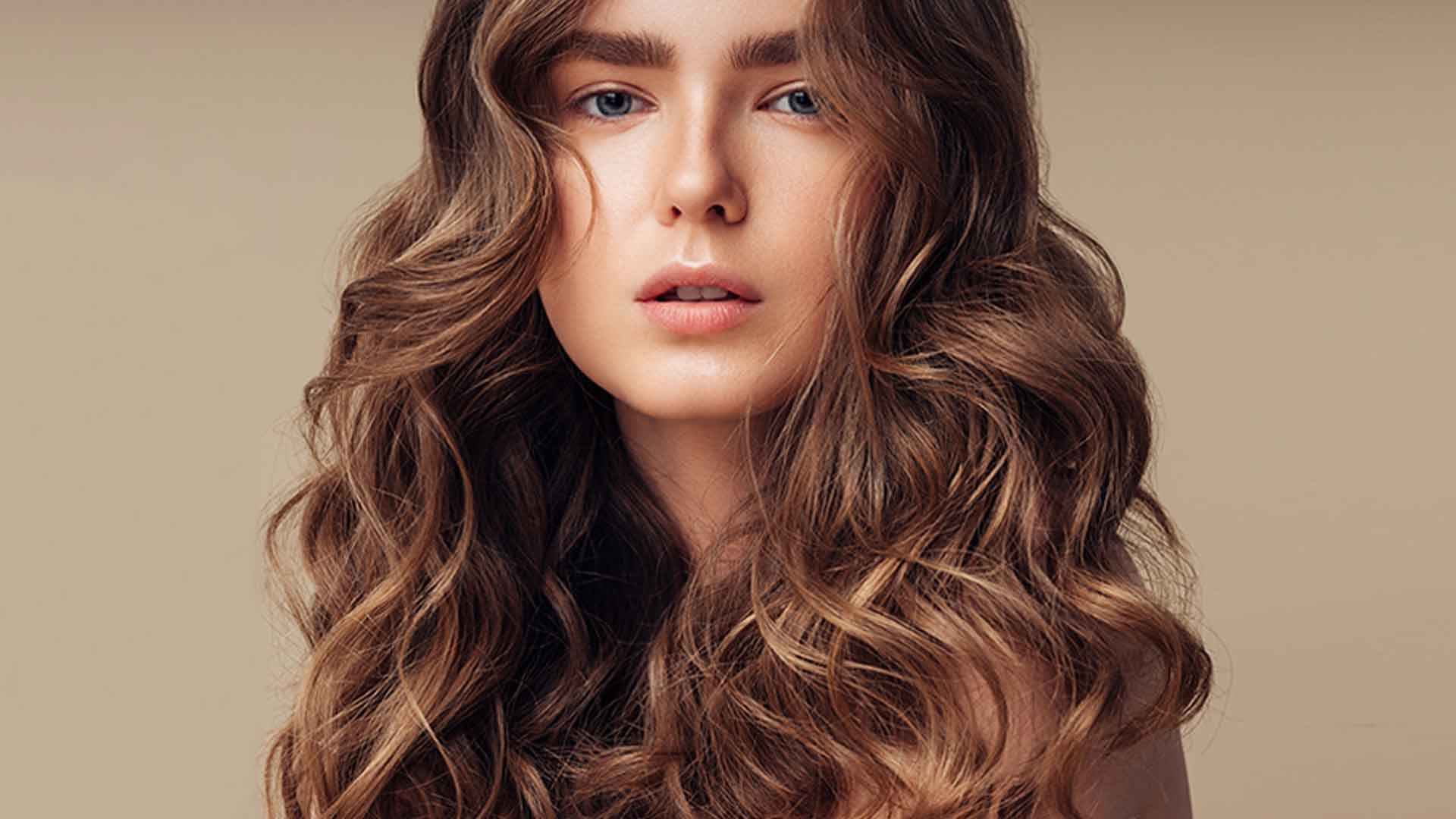25+ Perfect Winter Hair Color Ideas to Warm Up Your Look