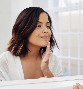 Loreal Paris BMag Article A Minimalist Skin Care Routine That Works D