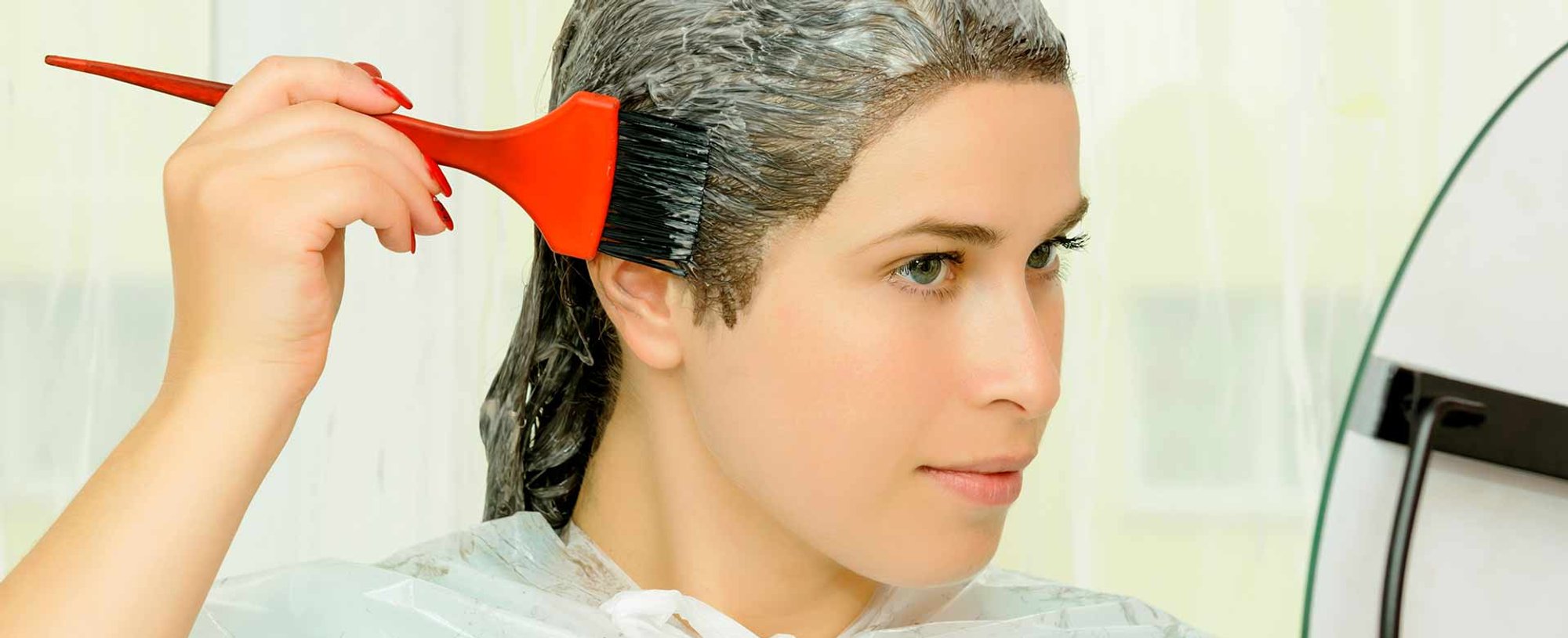 Loreal Paris Article How To Dye Your Hair At Home Our Best At Home Hair Color Kits D