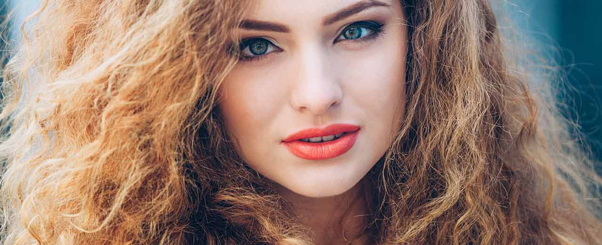 Loreal Paris BMAG Article 5 Ways To Help Manage Frizzy Hair D