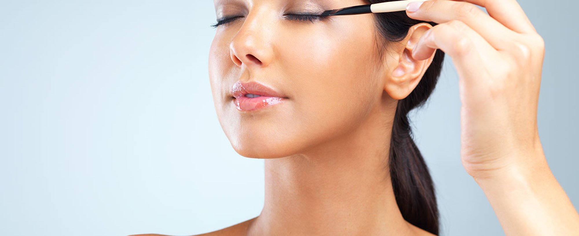 Loreal Paris BMAG Article How Do You Smudge Eyeliner For A Softer Effect D