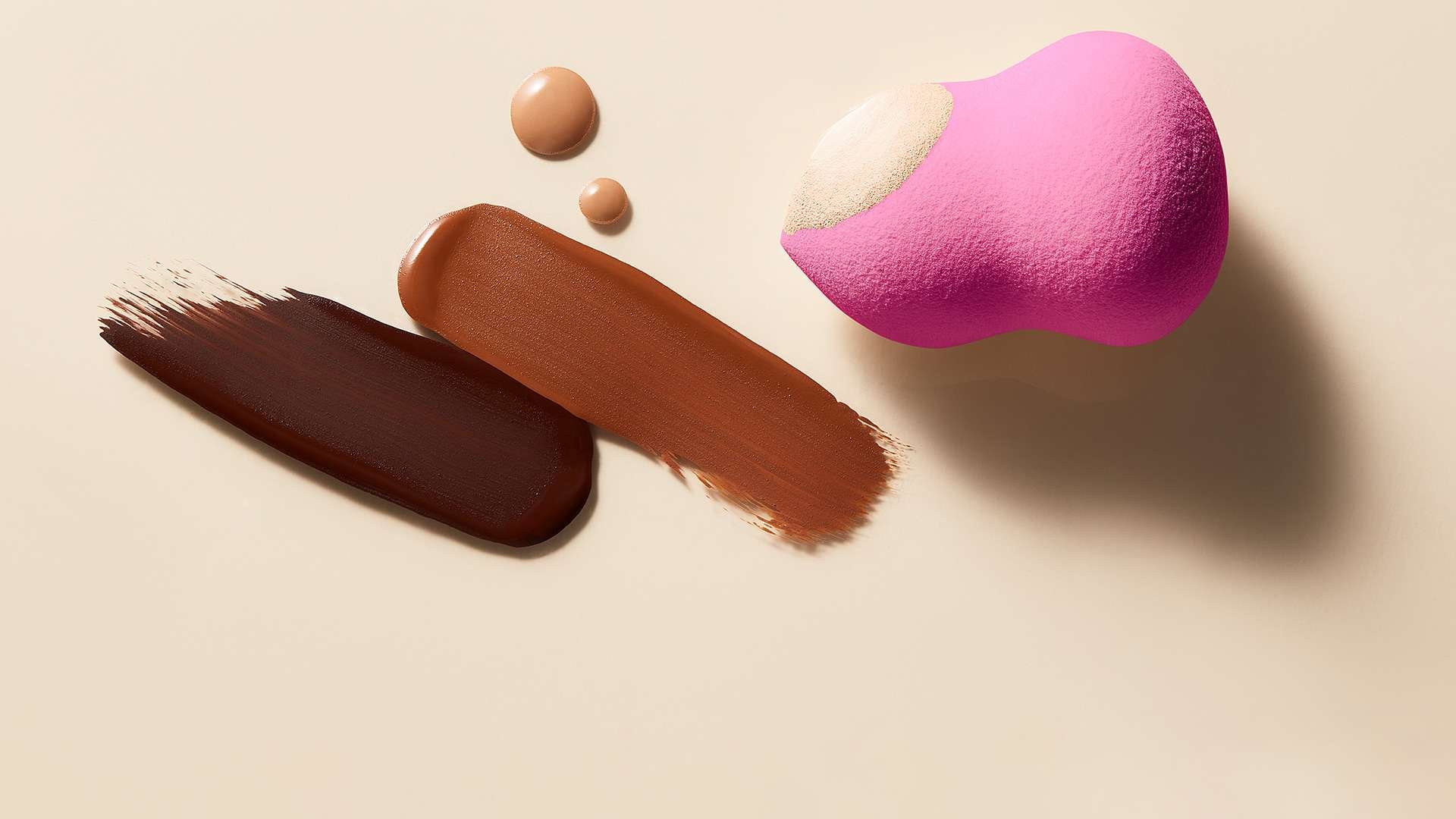 Loreal Paris Article How To Use A Makeup Sponge 15 Hacks Tips D