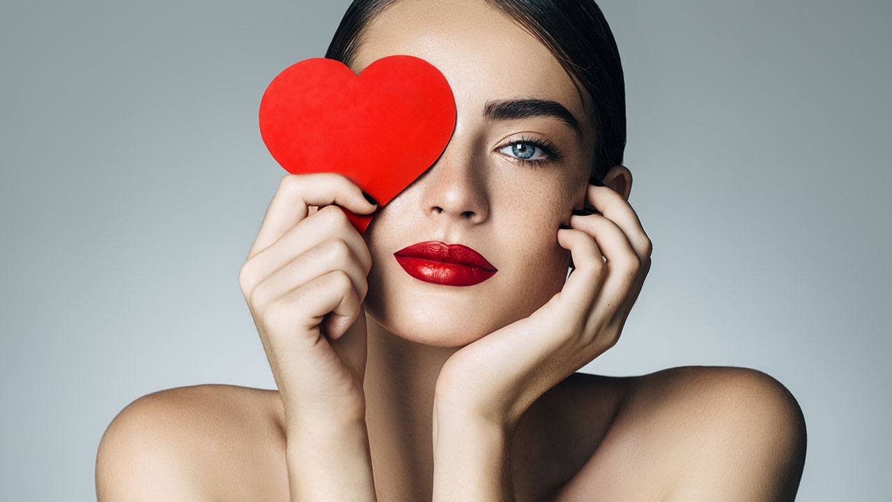 Loreal Paris BMAG Article How To Update Your Red Lip For Valentines Day D