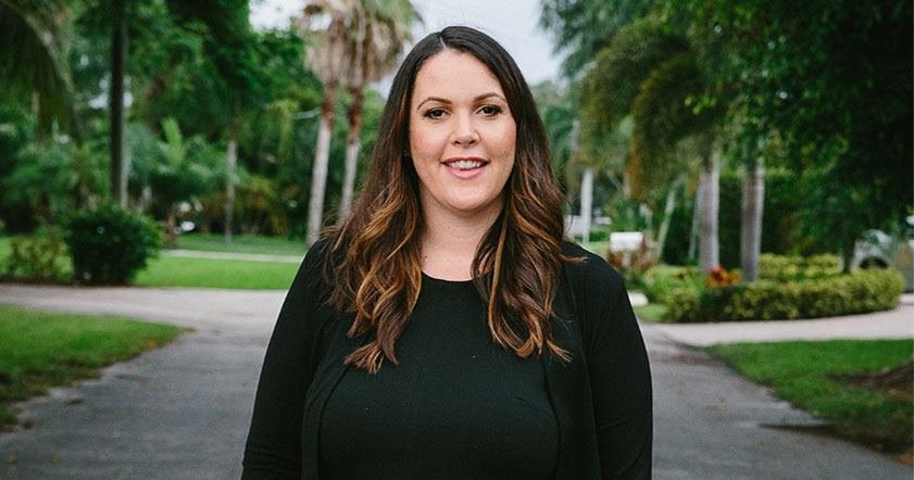 LorealParisBMAGBeautyTipsSlideShow10CarlyYoost