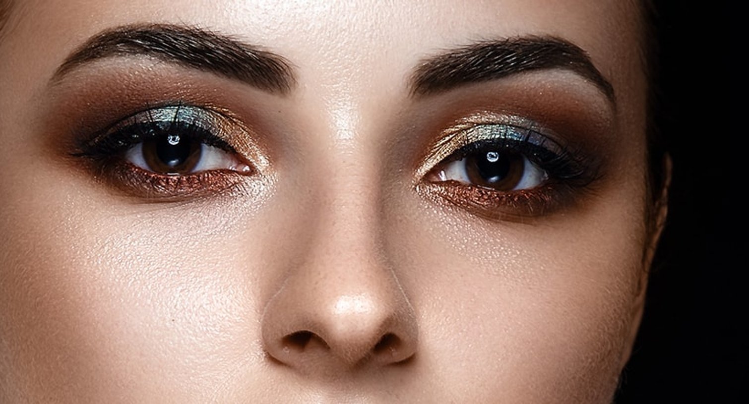 Las mejores sombras para ojos marrones  7 colores de maquillaje de ojos -  L'Oréal Paris