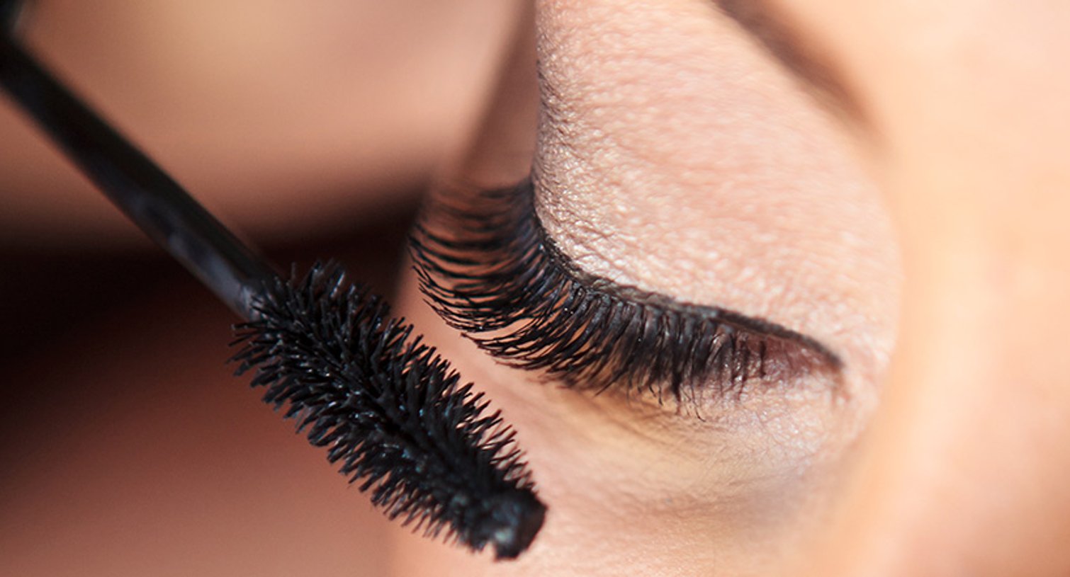 Loreal Paris BMAG Slideshow The Easy Eye Makeup Tutorial For Girls With Glasses SLIDE 4