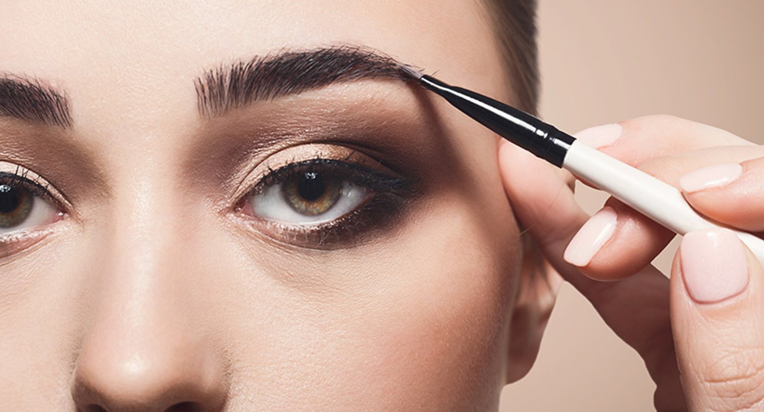 Loreal Paris BMAG Slideshow The Easy Eye Makeup Tutorial For Girls With Glasses SLIDE 5