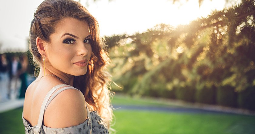 Loreal Paris BMAG Slideshow Your Prom Fashion And Beauty Checklist Slide3