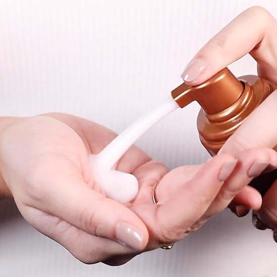 Loreal Paris BMAG Article How To Use A Self Tanning Mousse Th