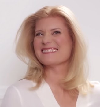 Loreal Paris BMAG Article Shine On Strands Transform Tresses With Excellence Age Perfect Th