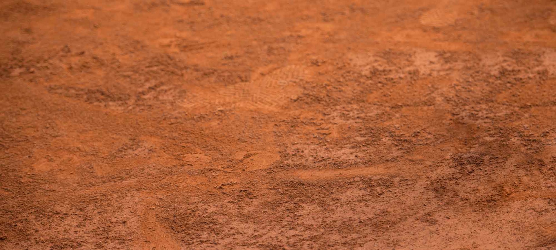 Loreal Paris Makeup Clay Soil 2000x900