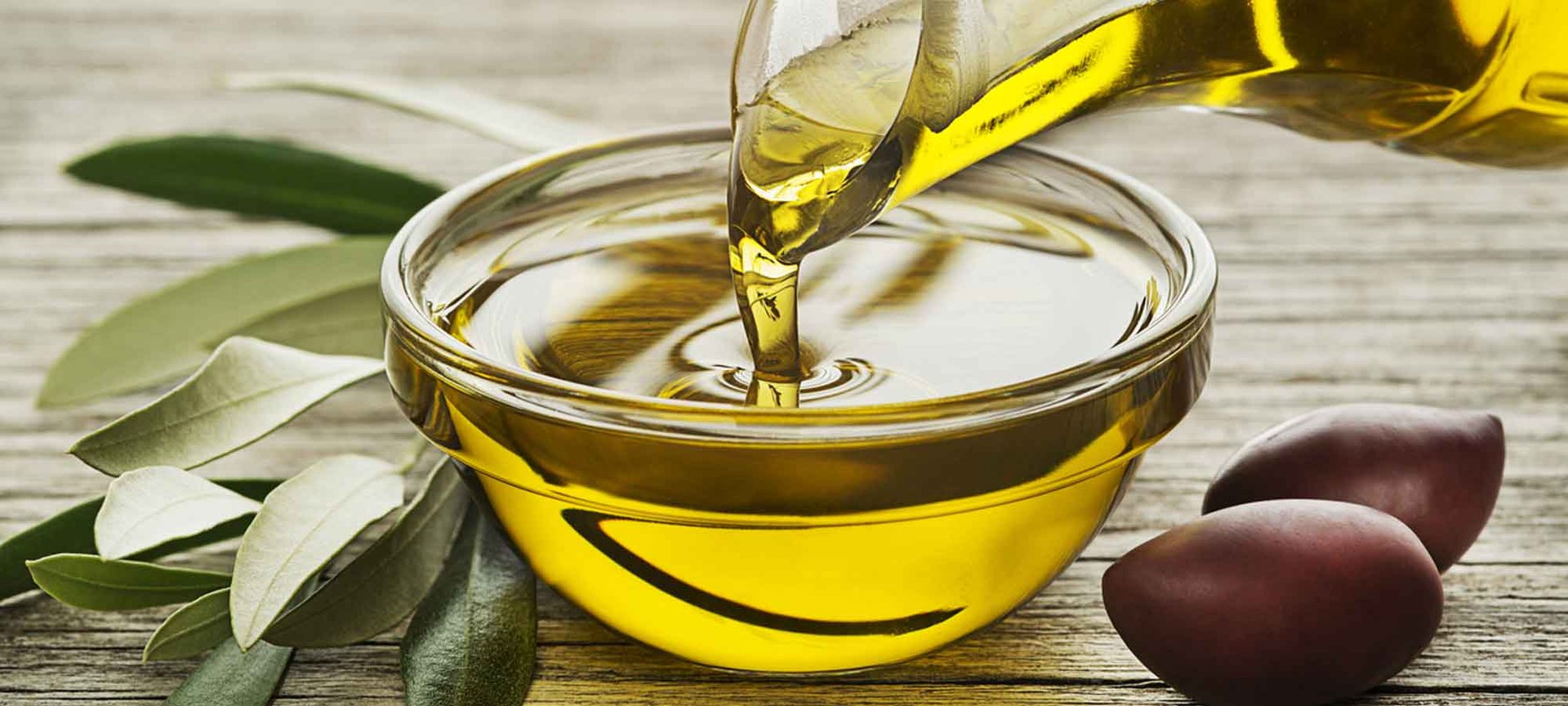 Loreal Paris Makeup Olive Oil 2000x900